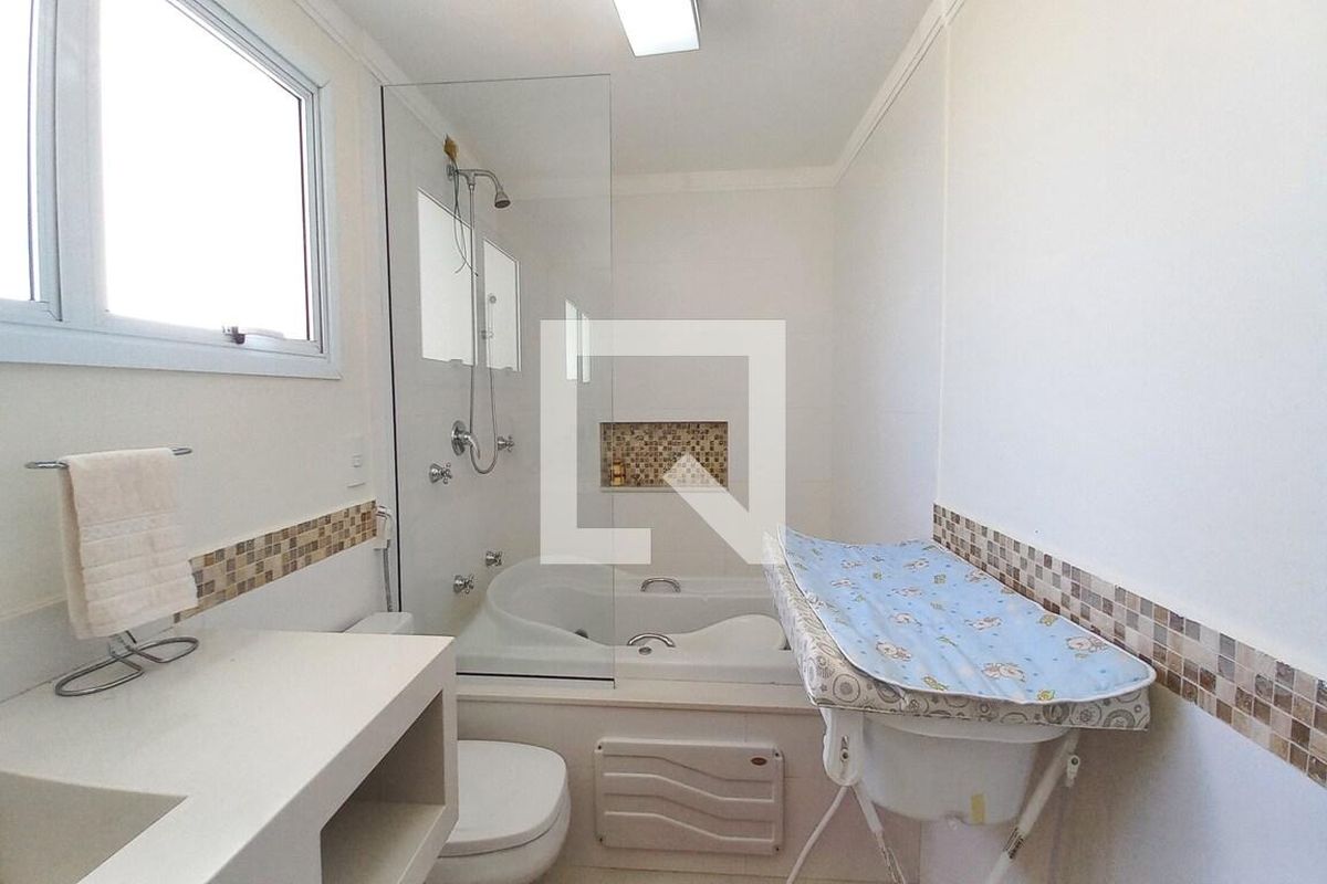 Casa à Venda - Parque Prado, 3 Quartos,  270 m2 em , Campinas - sp | SoloBR