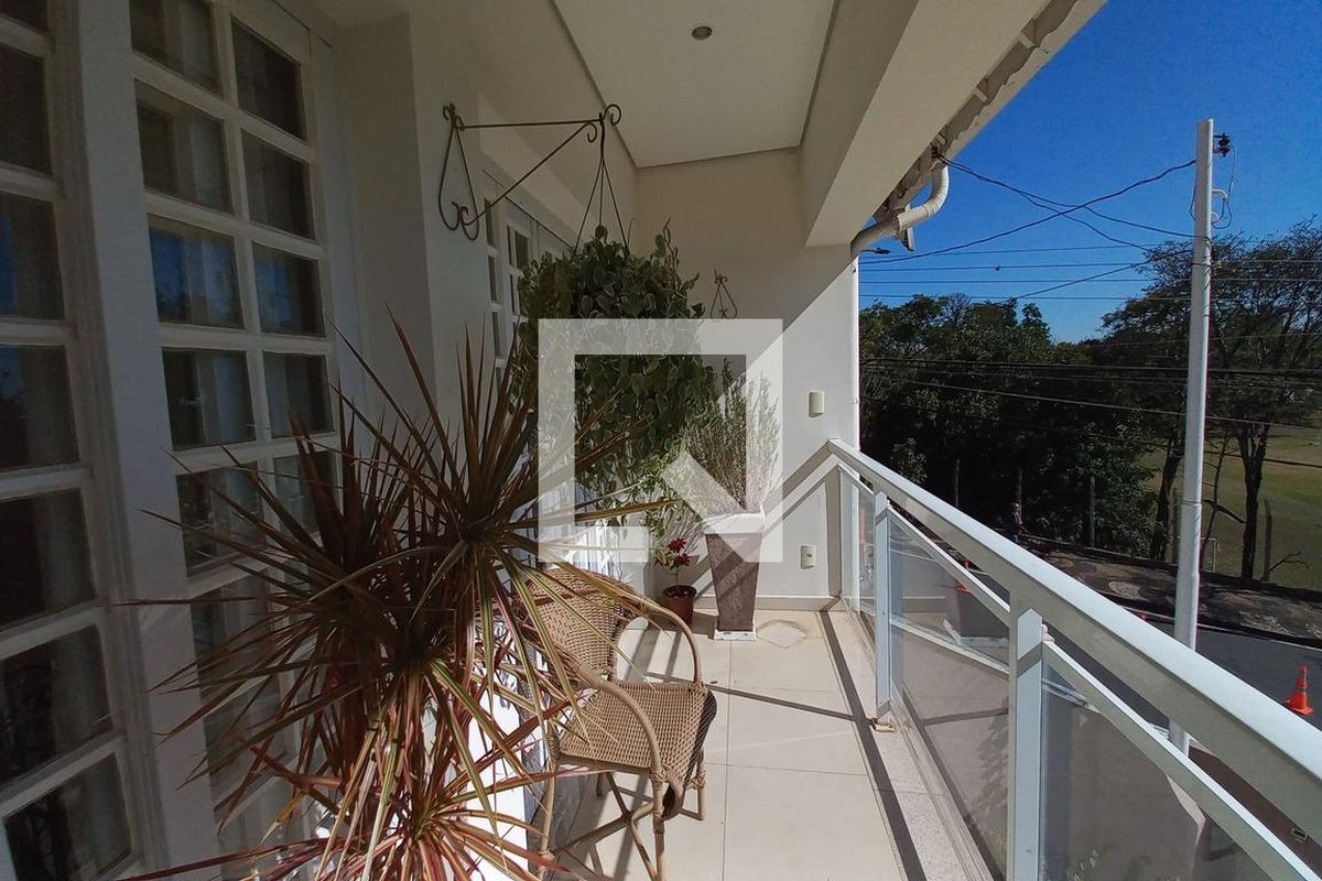 Casa à Venda - Parque Prado, 3 Quartos,  270 m2 em , Campinas - sp | SoloBR