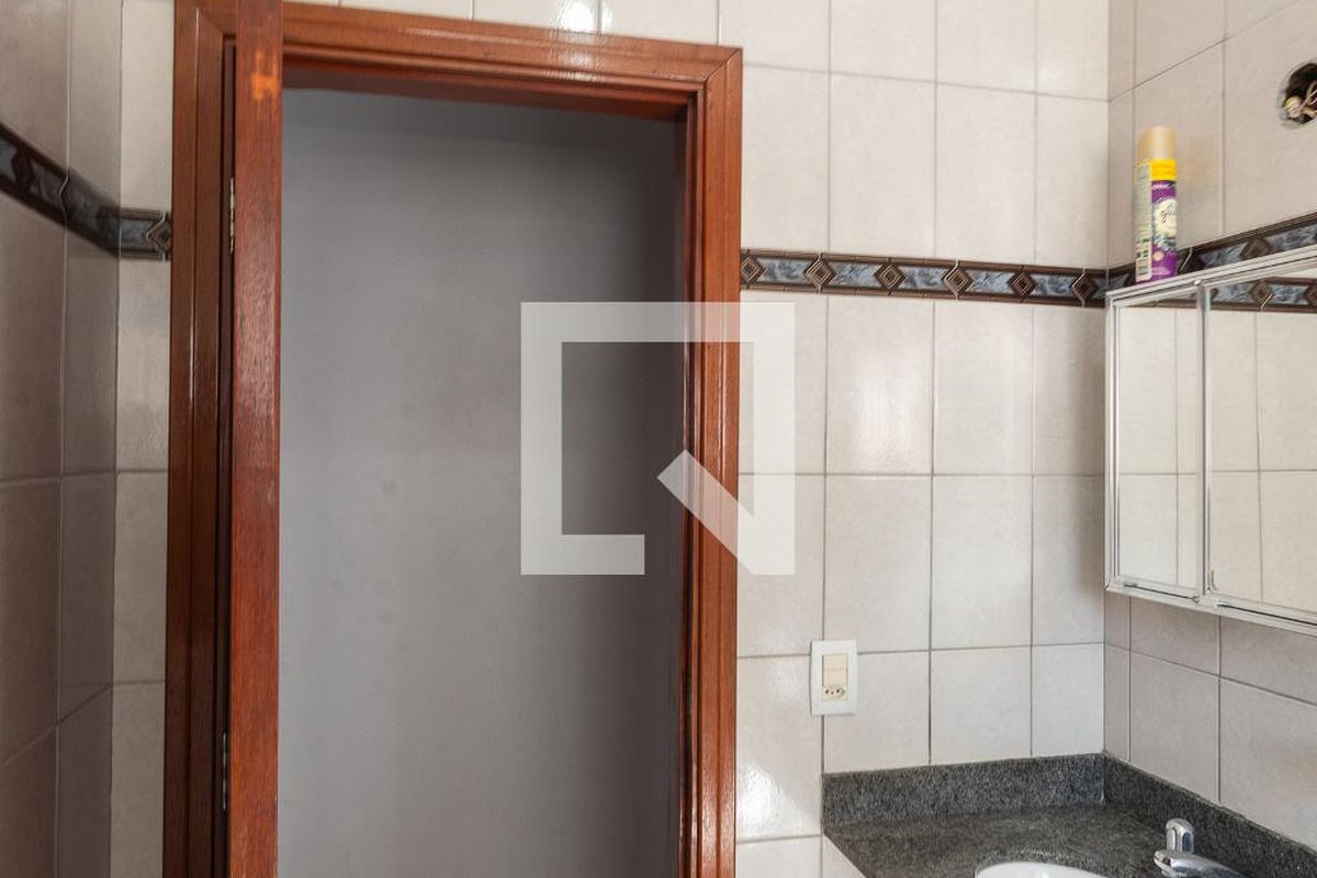 Casa à Venda - Swiss Park, 2 Quartos,  164 m2 em , Campinas - sp | SoloBR