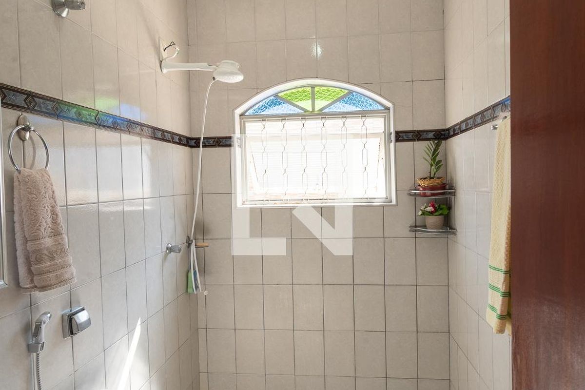Casa à Venda - Swiss Park, 2 Quartos,  164 m2 em , Campinas - sp | SoloBR
