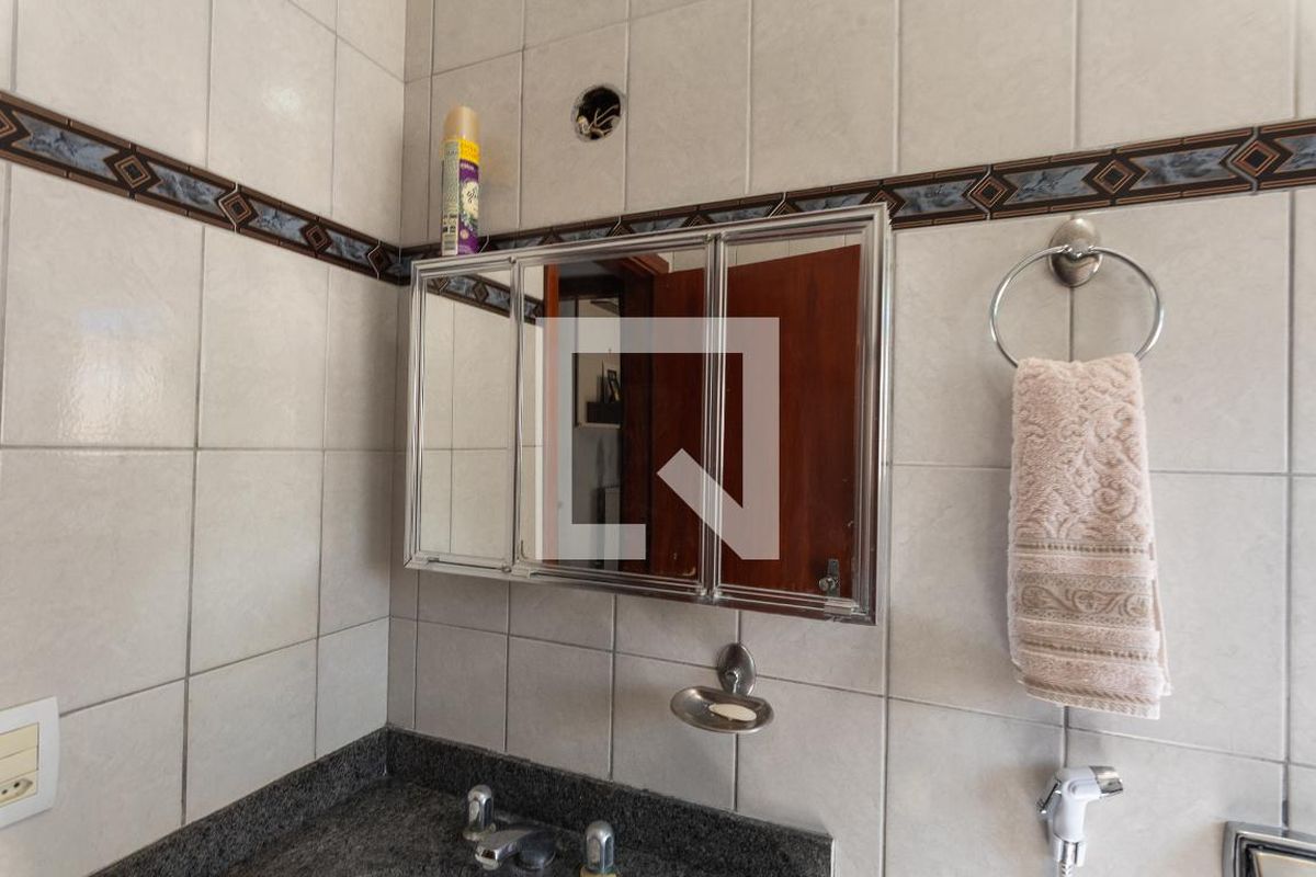 Casa à Venda - Swiss Park, 2 Quartos,  164 m2 em , Campinas - sp | SoloBR