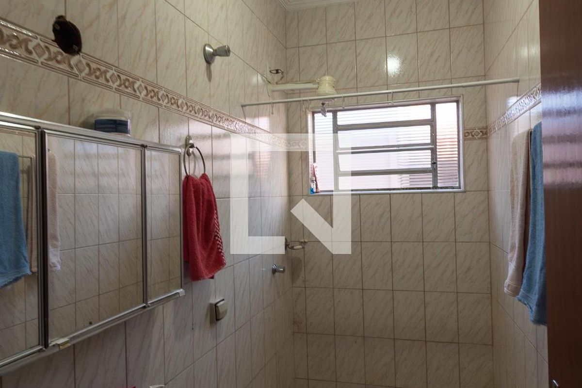 Casa à Venda - Swiss Park, 2 Quartos,  164 m2 em , Campinas - sp | SoloBR