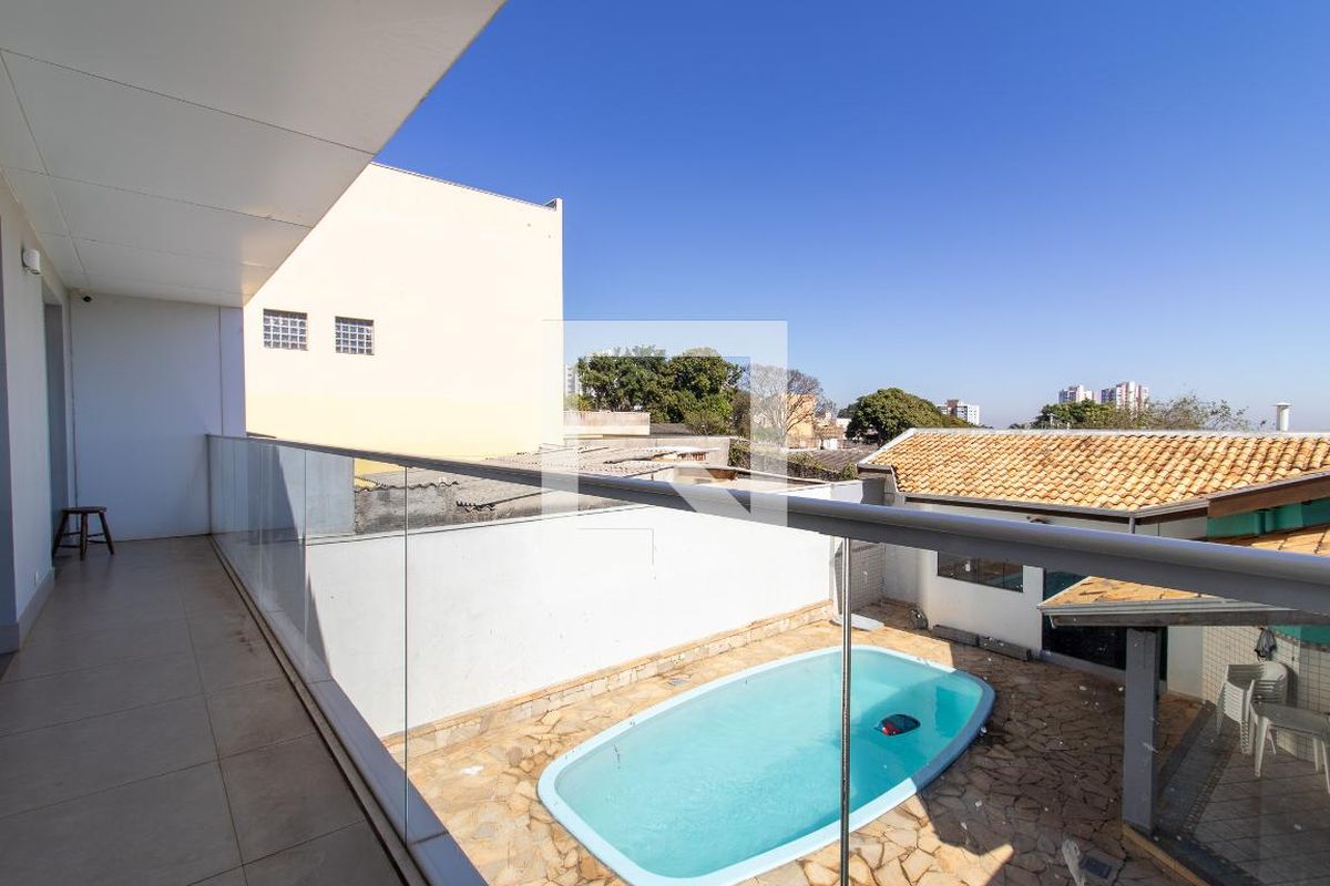 Casa à Venda - Mansões Santo Antônio, 3 Quartos,  293 m2 em , Campinas - sp | SoloBR