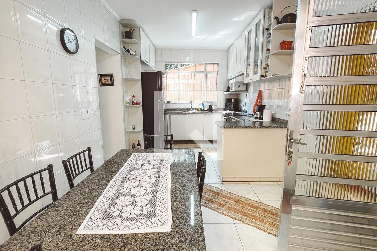 Casa, 3 quartos, 277 m² - Foto 62