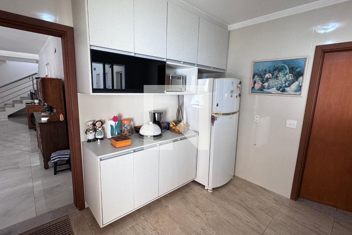 Casa à Venda - Swiss Park, 4 Quartos,  311 m2 em , Campinas - sp | SoloBR