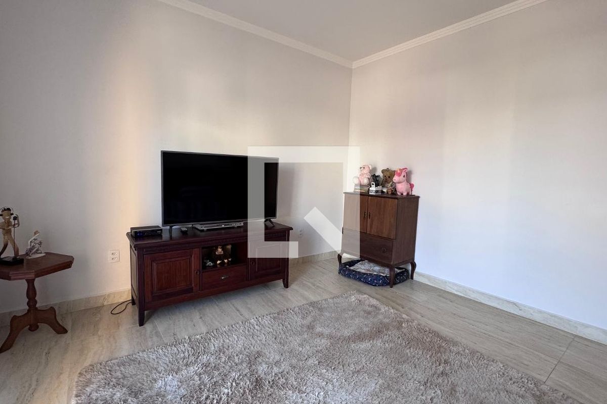 Casa à Venda - Swiss Park, 4 Quartos,  311 m2 em , Campinas - sp | SoloBR