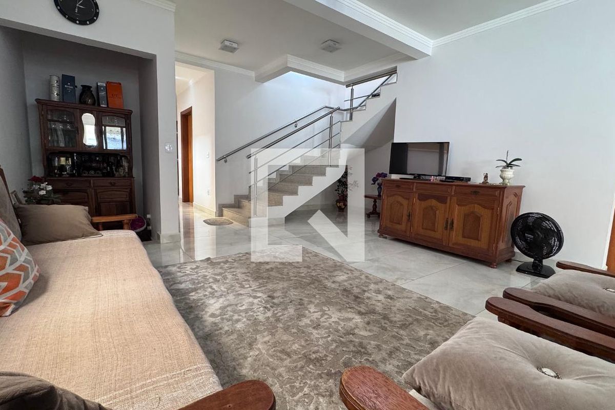 Casa à Venda - Swiss Park, 4 Quartos,  311 m2 em , Campinas - sp | SoloBR