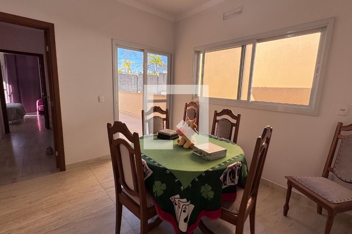 Casa à Venda - Swiss Park, 4 Quartos,  311 m2 em , Campinas - sp | SoloBR