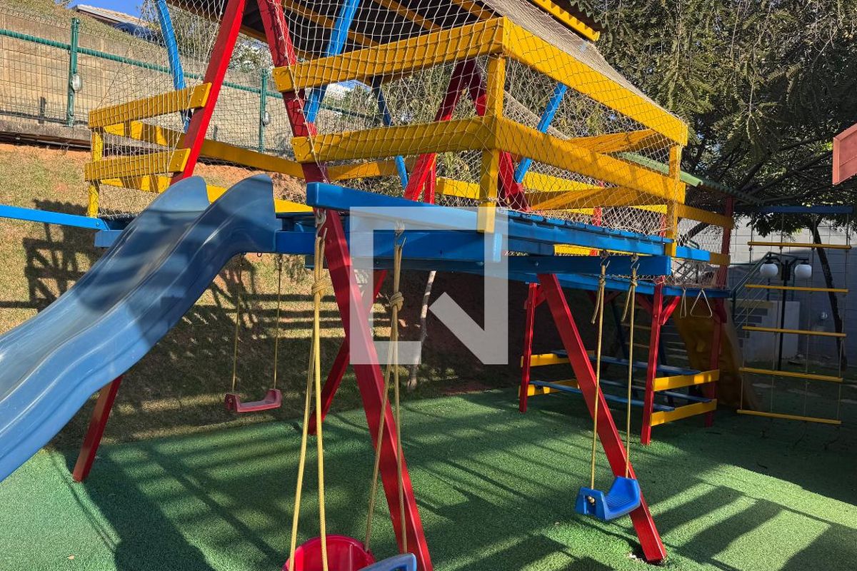 Casa à Venda - Swiss Park, 4 Quartos,  311 m2 em , Campinas - sp | SoloBR