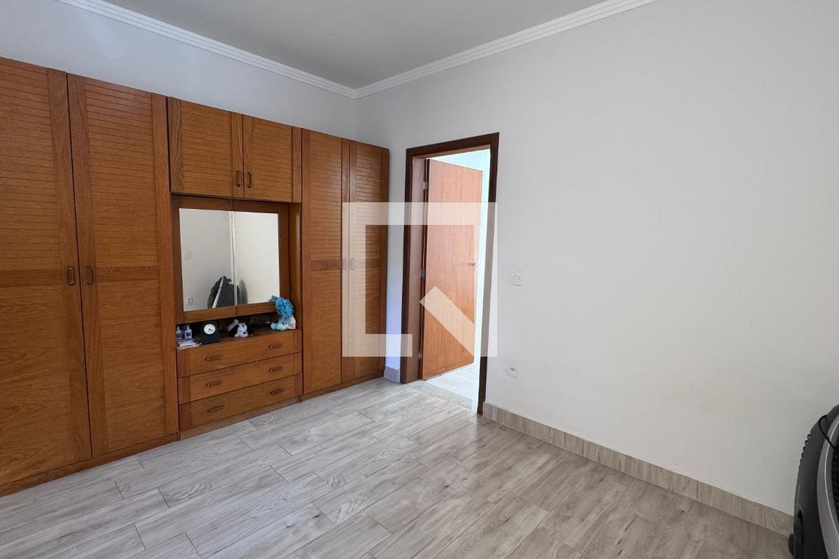 Casa à Venda - Swiss Park, 4 Quartos,  311 m2 em , Campinas - sp | SoloBR