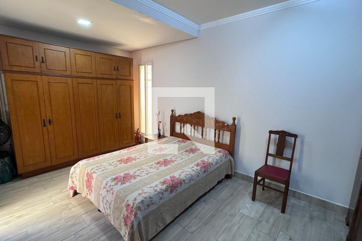 Casa à Venda - Swiss Park, 4 Quartos,  311 m2 em , Campinas - sp | SoloBR