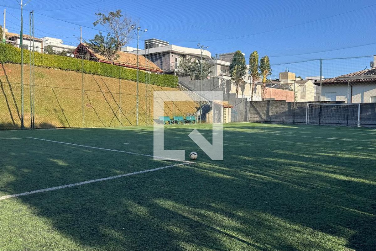 Casa à Venda - Swiss Park, 4 Quartos,  311 m2 em , Campinas - sp | SoloBR
