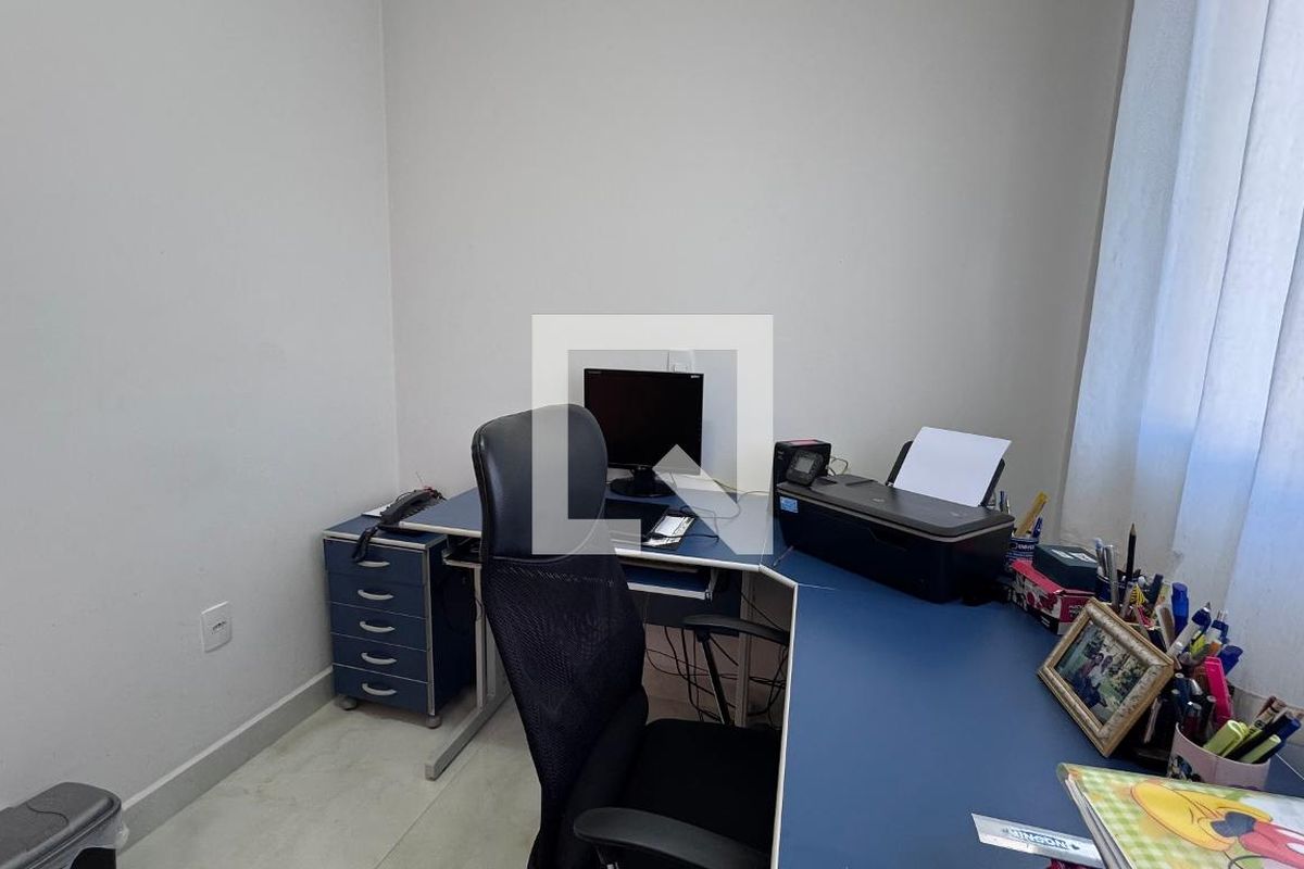 Casa à Venda - Swiss Park, 4 Quartos,  311 m2 em , Campinas - sp | SoloBR