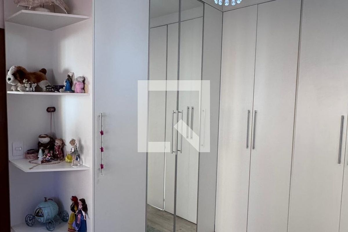 Casa à Venda - Swiss Park, 4 Quartos,  311 m2 em , Campinas - sp | SoloBR