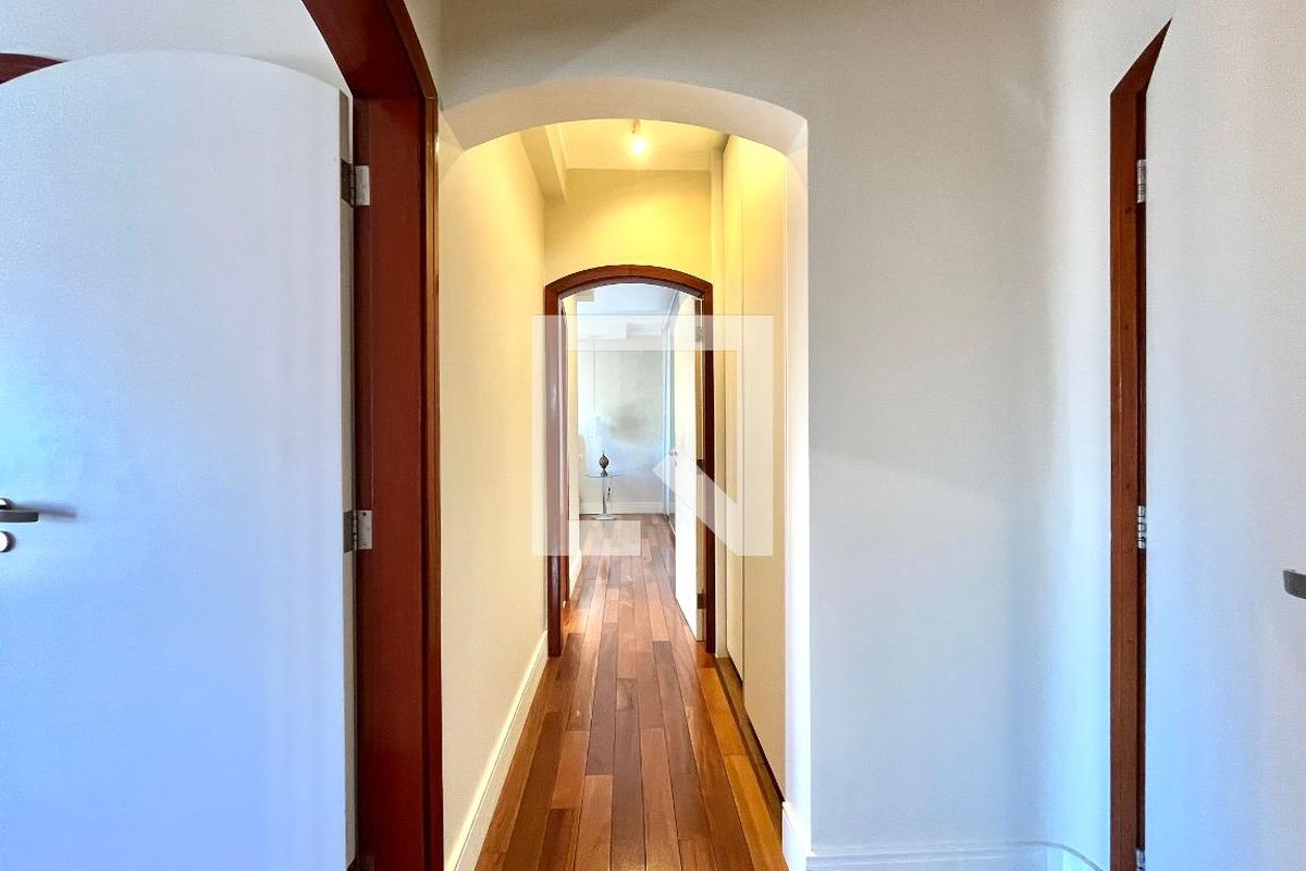 Apartamento, 3 quartos, 225 m² - Foto 13