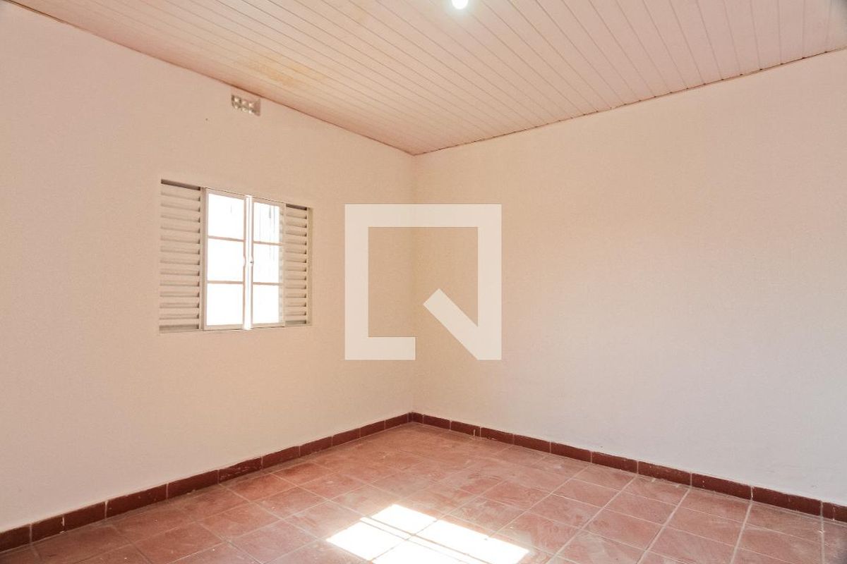 Casa, 1 quarto, 95 m² - Foto 2