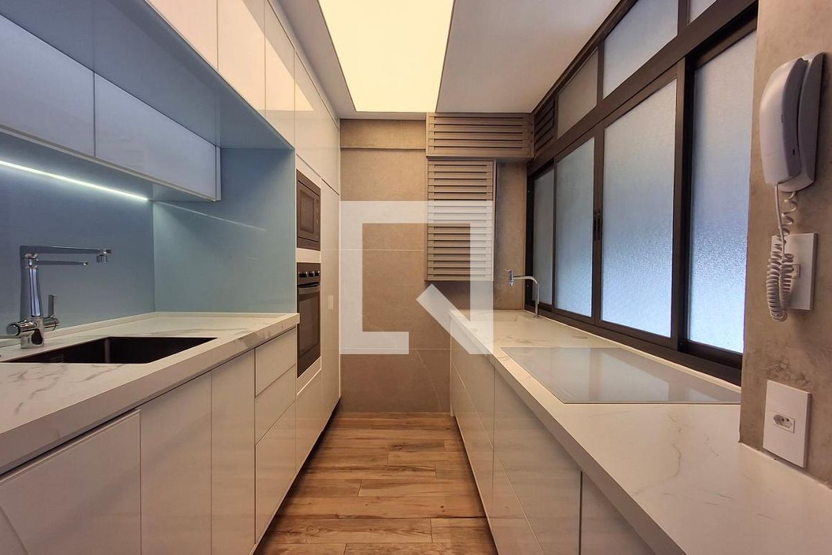 Apartamento à Venda - Cambuí, 1 Quarto,  52 m2 em , Campinas - sp | SoloBR