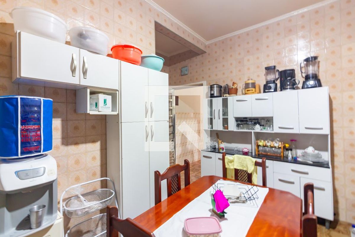Casa, 4 quartos, 250 m² - Foto 46