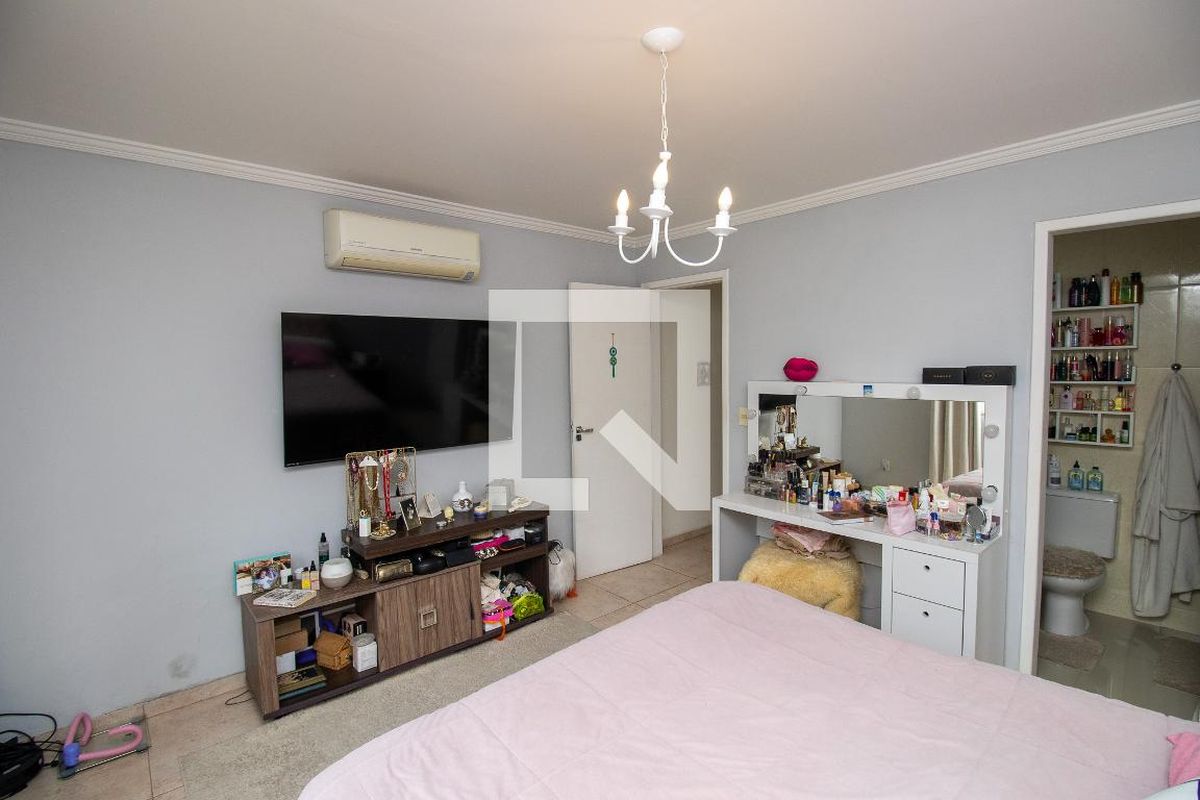Casa, 3 quartos, 240 m² - Foto 22