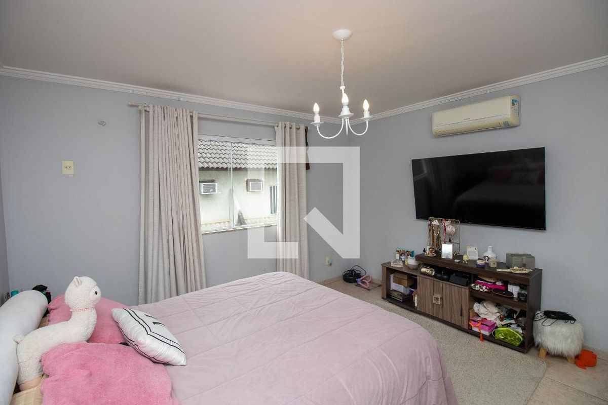 Casa, 3 quartos, 240 m² - Foto 24