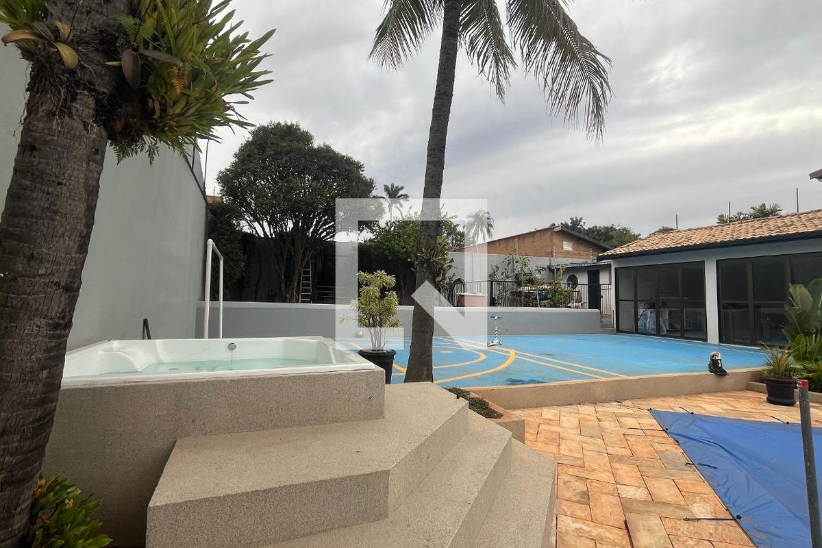 Casa à Venda - Mansões Santo Antônio, 5 Quartos,  1000 m2 em , Campinas - sp | SoloBR