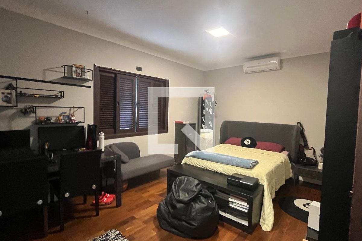 Casa à Venda - Mansões Santo Antônio, 5 Quartos,  1000 m2 em , Campinas - sp | SoloBR