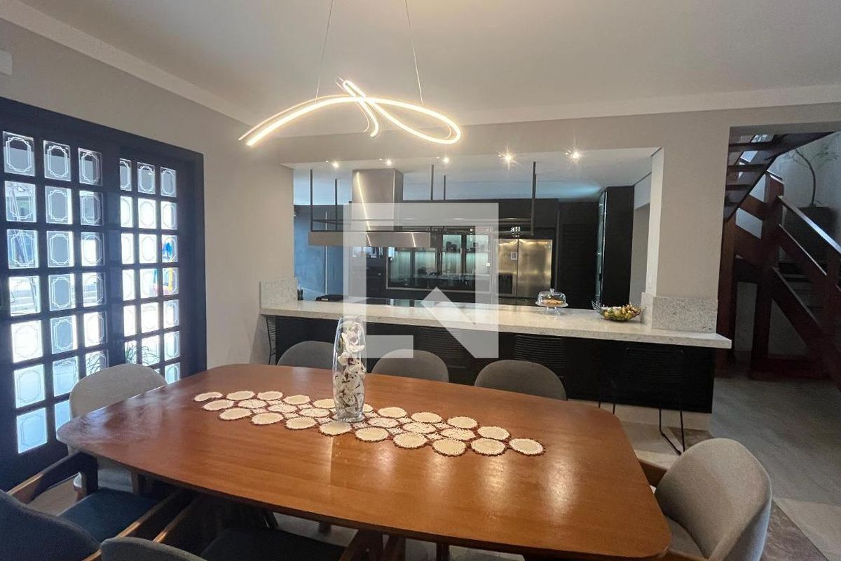Casa à Venda - Mansões Santo Antônio, 5 Quartos,  1000 m2 em , Campinas - sp | SoloBR