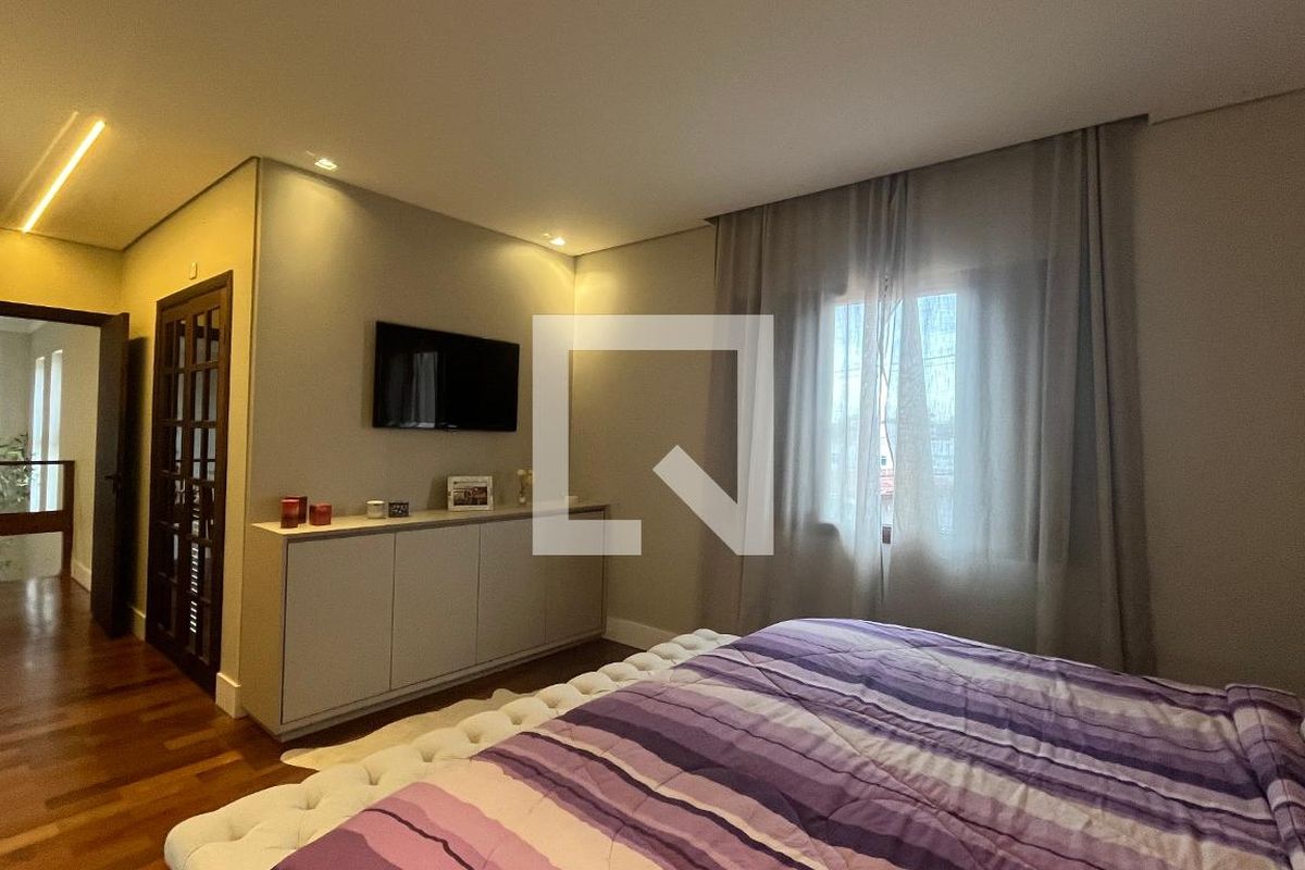 Casa à Venda - Mansões Santo Antônio, 5 Quartos,  1000 m2 em , Campinas - sp | SoloBR