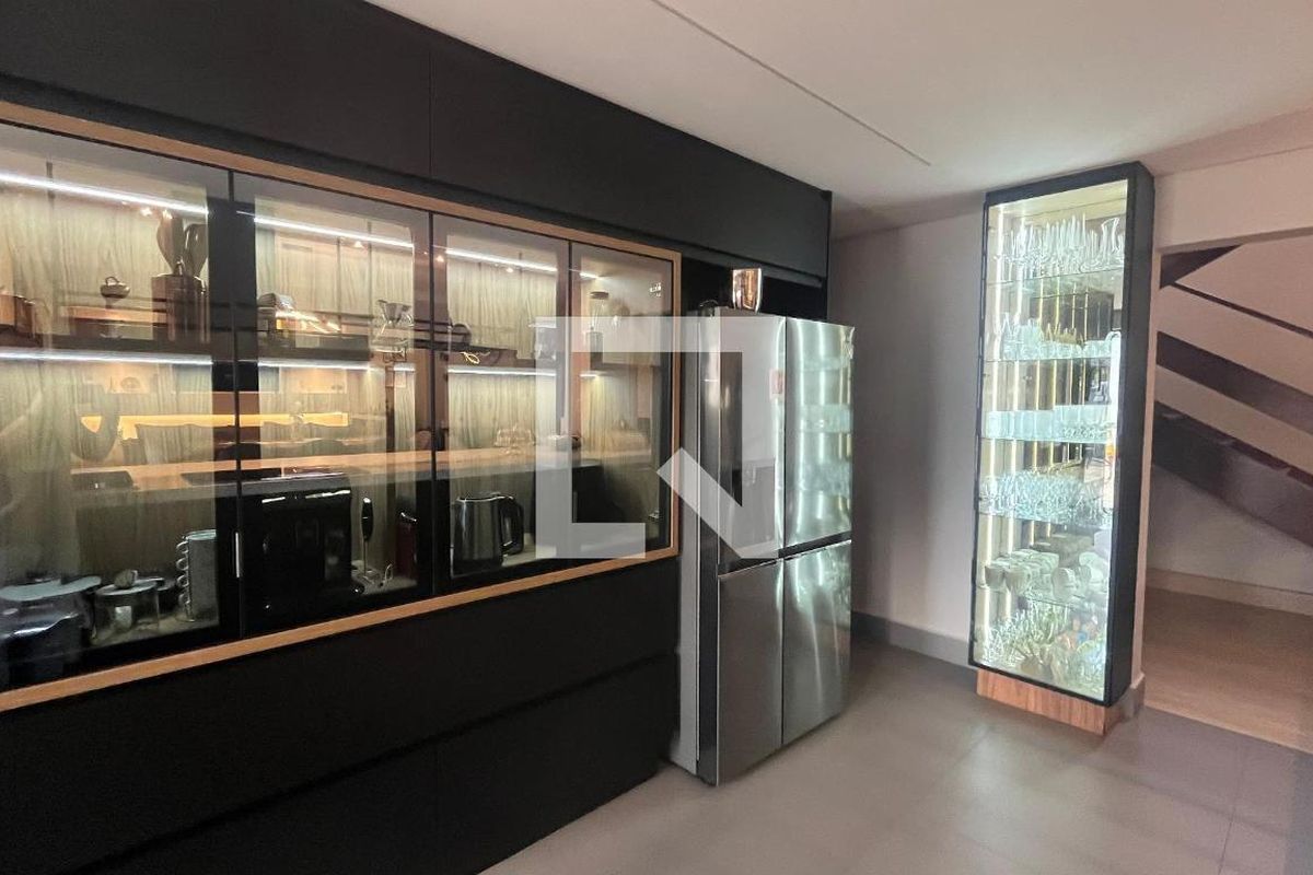 Casa à Venda - Mansões Santo Antônio, 5 Quartos,  1000 m2 em , Campinas - sp | SoloBR