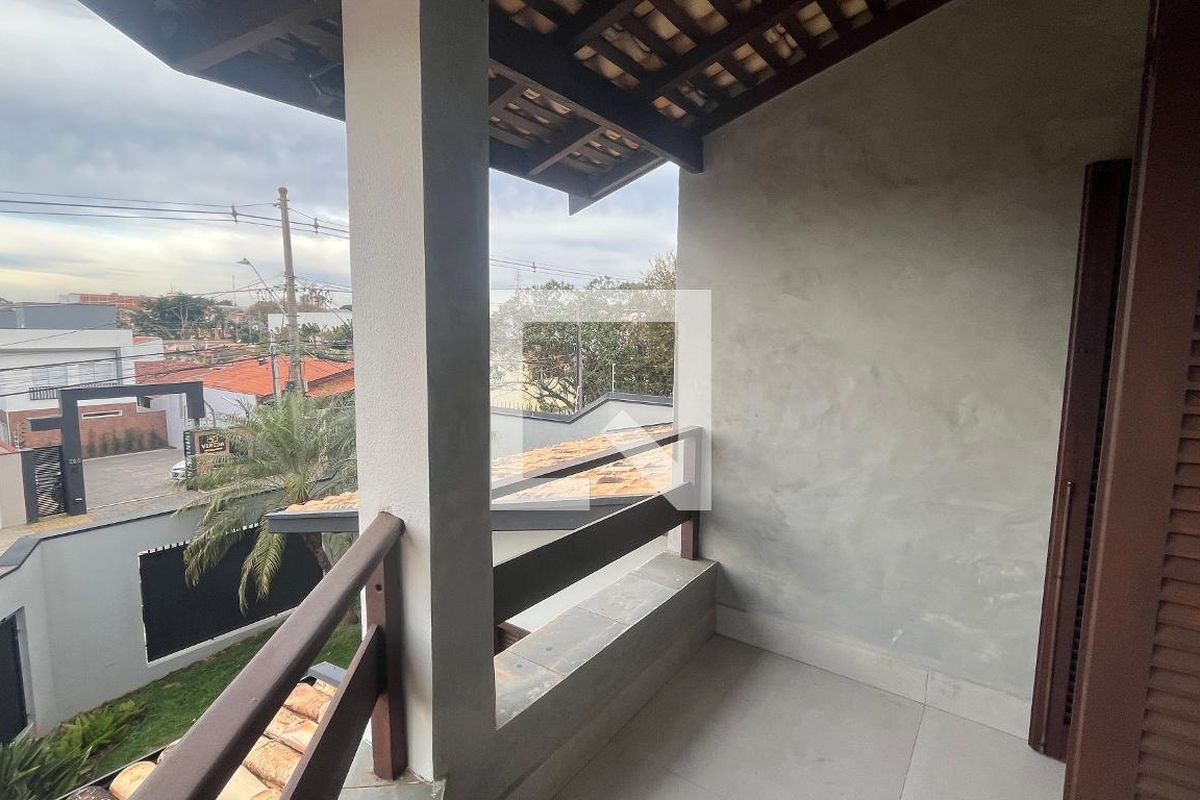 Casa à Venda - Mansões Santo Antônio, 5 Quartos,  1000 m2 em , Campinas - sp | SoloBR