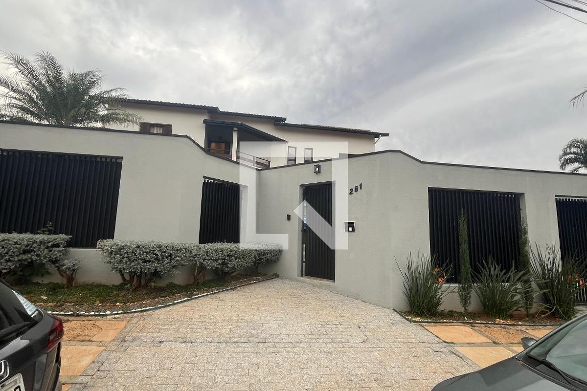 Casa à Venda - Mansões Santo Antônio, 5 Quartos,  1000 m2 em , Campinas - sp | SoloBR