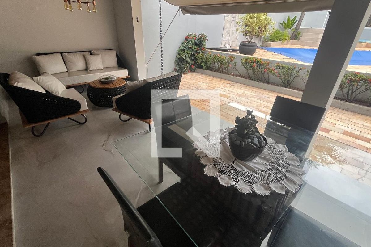 Casa à Venda - Mansões Santo Antônio, 5 Quartos,  1000 m2 em , Campinas - sp | SoloBR