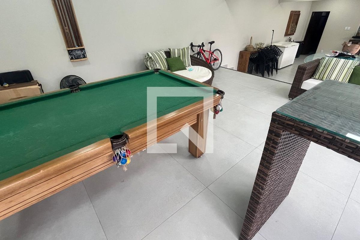 Casa à Venda - Mansões Santo Antônio, 5 Quartos,  1000 m2 em , Campinas - sp | SoloBR