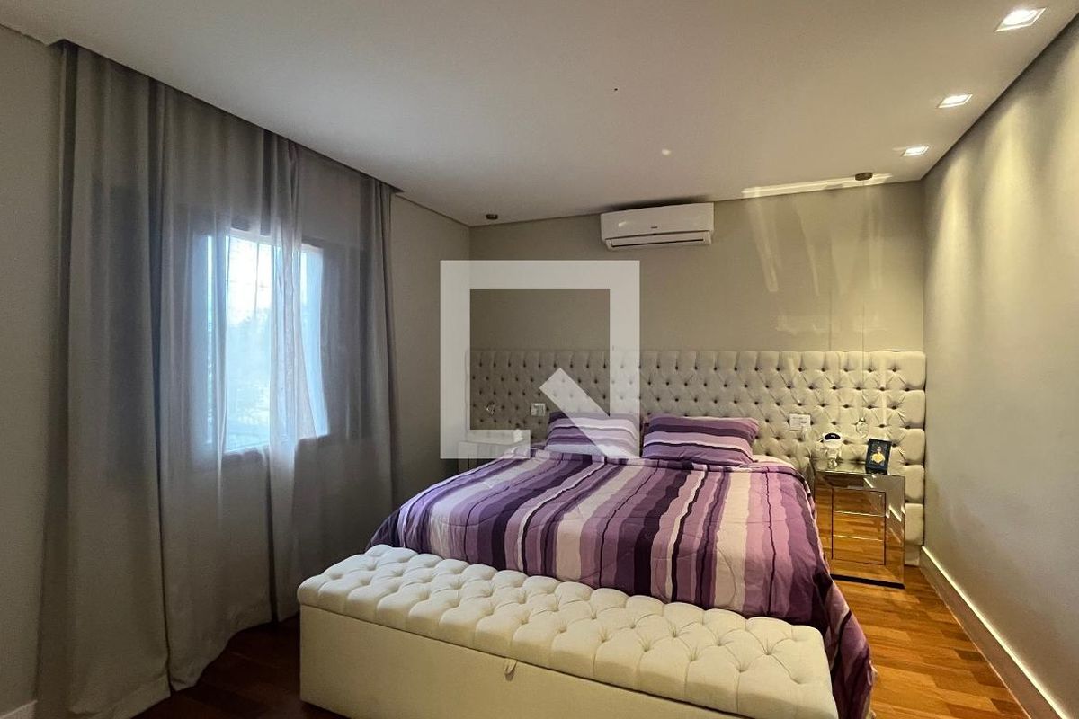 Casa à Venda - Mansões Santo Antônio, 5 Quartos,  1000 m2 em , Campinas - sp | SoloBR