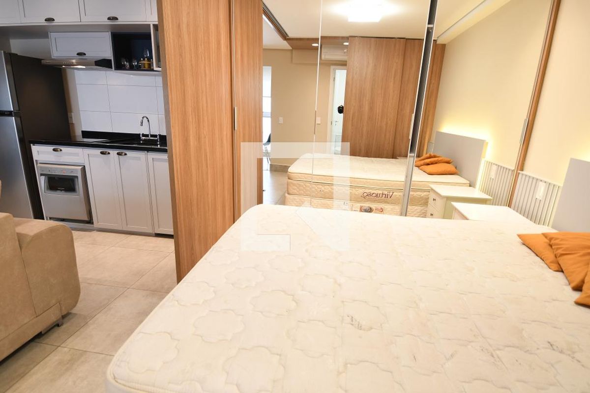Apartamento à Venda - Bosque, 1 Quarto,  49 m2 em , Campinas - sp | SoloBR