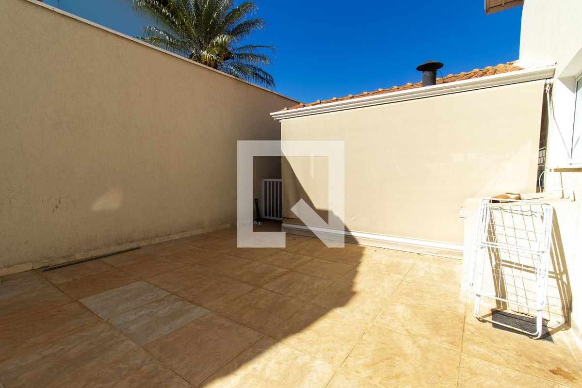 Casa à Venda - Jardim Santana, 4 Quartos,  450 m2 em , Campinas - sp | SoloBR