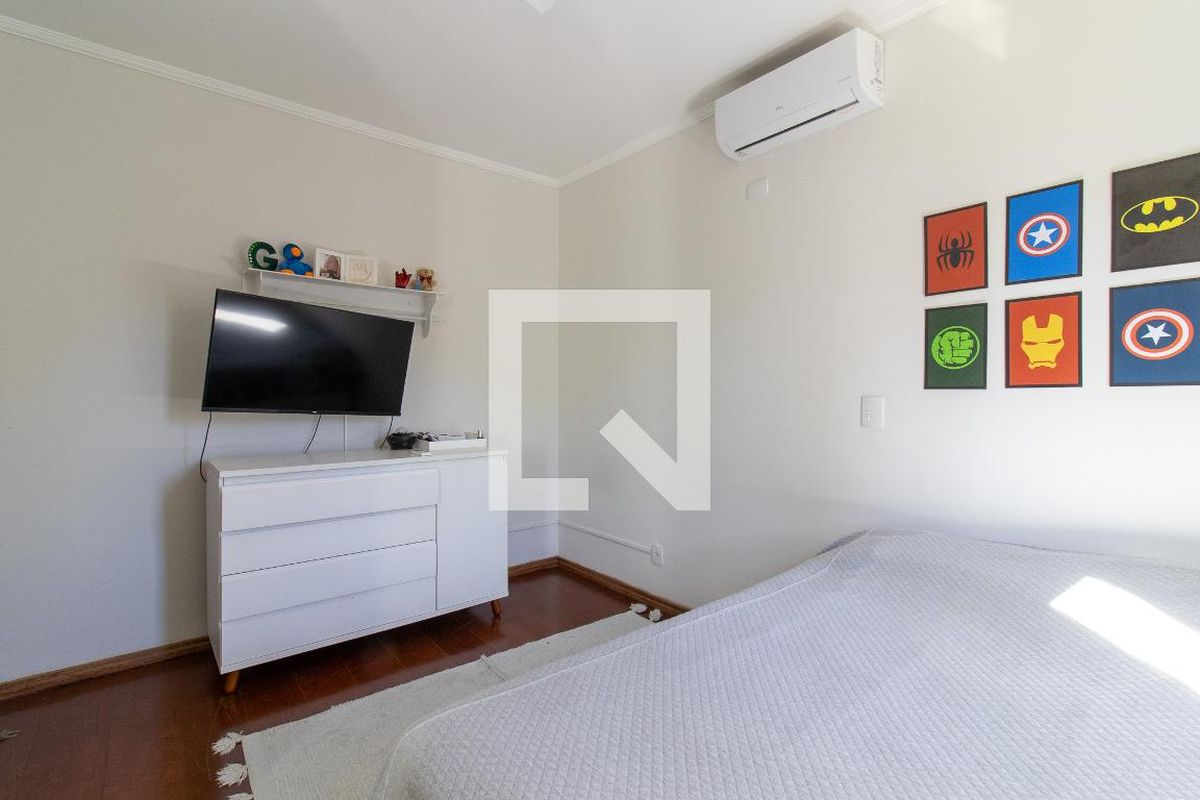 Casa à Venda - Jardim Santana, 4 Quartos,  450 m2 em , Campinas - sp | SoloBR