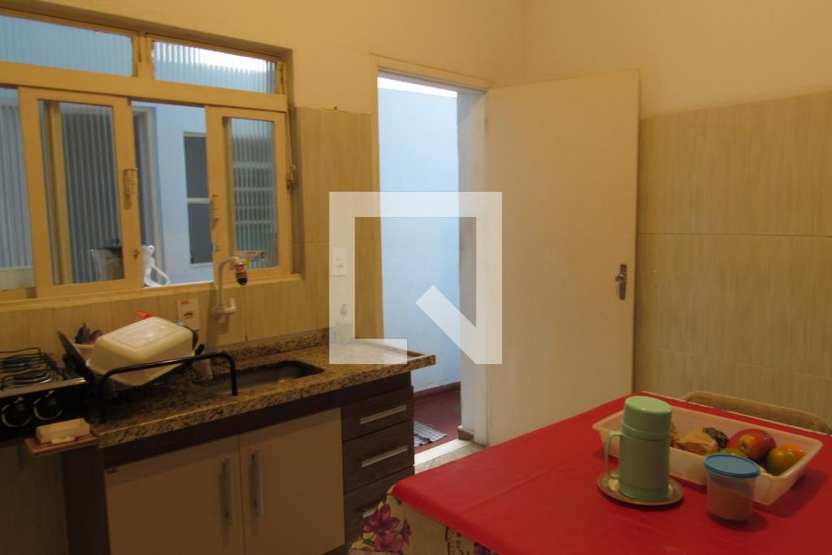 Casa, 1 quarto, 250 m² - Foto 38