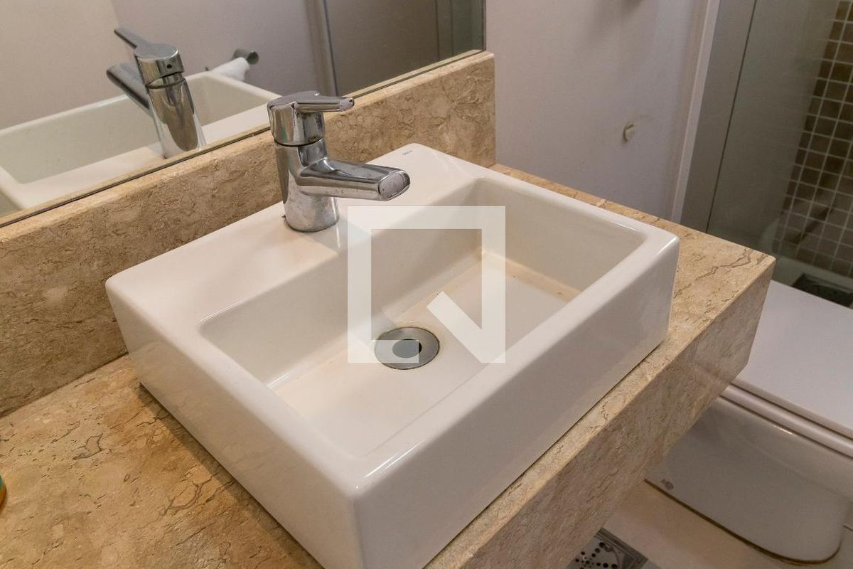 Casa à Venda - Swiss Park, 3 Quartos,  234 m2 em , Campinas - sp | SoloBR