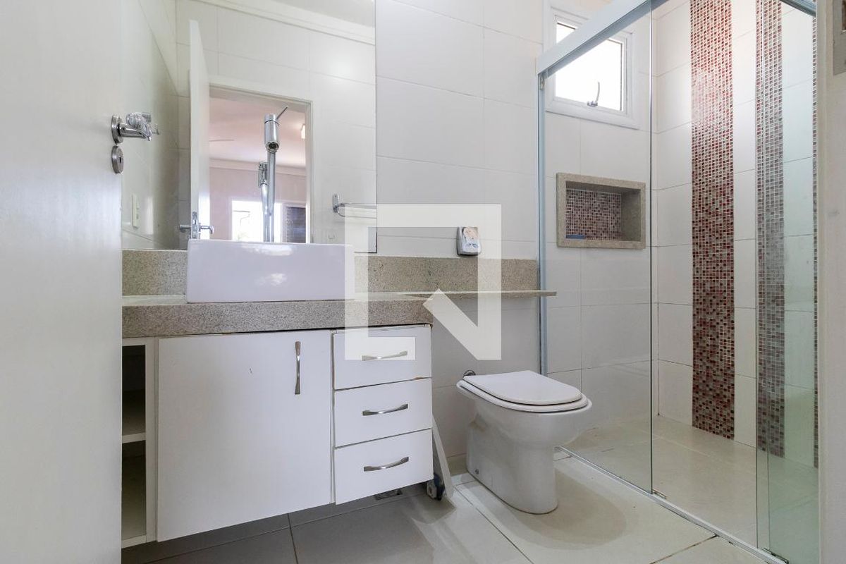 Casa à Venda - Swiss Park, 3 Quartos,  234 m2 em , Campinas - sp | SoloBR