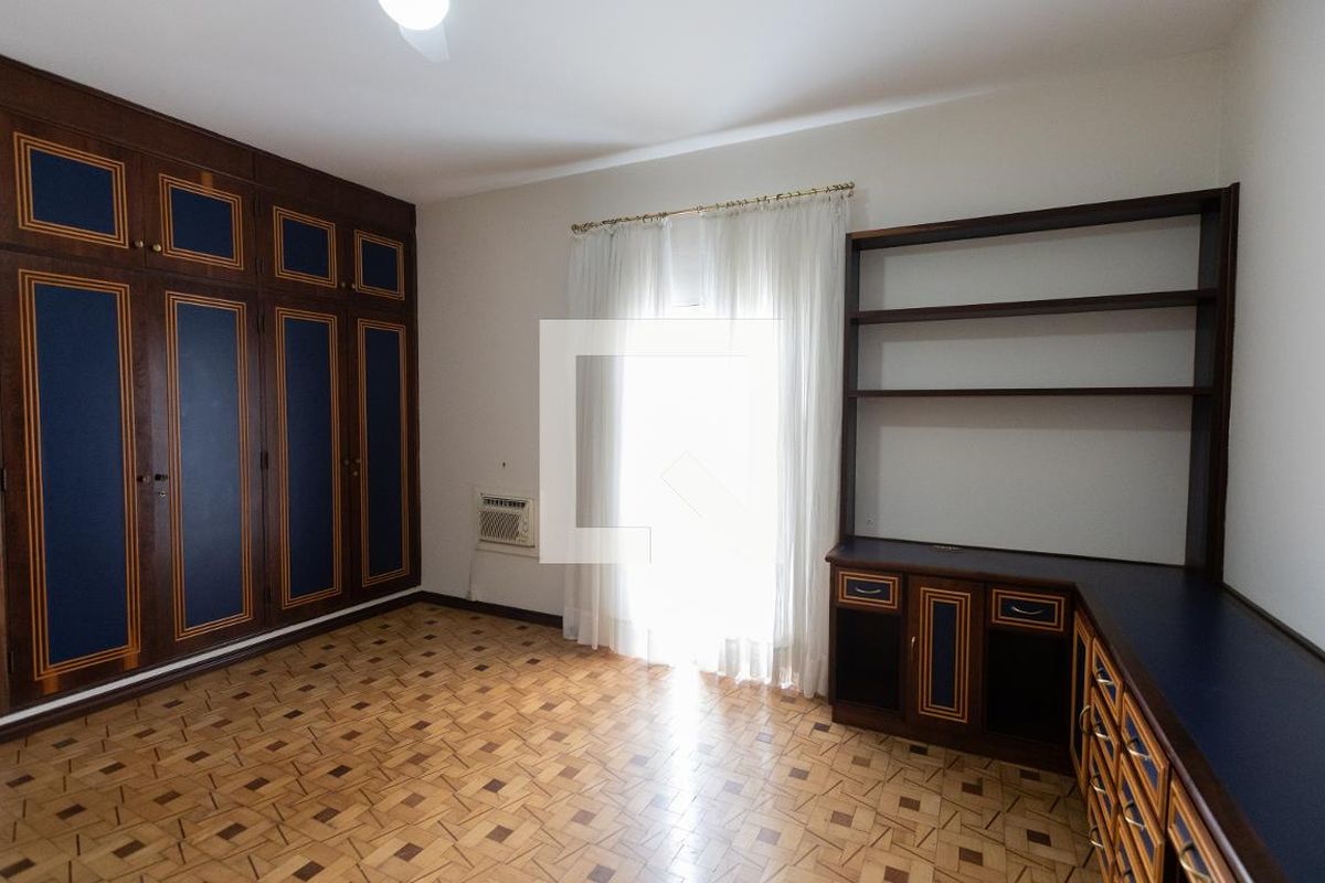 Casa à Venda - Mansões Santo Antônio, 6 Quartos,  500 m2 em , Campinas - sp | SoloBR