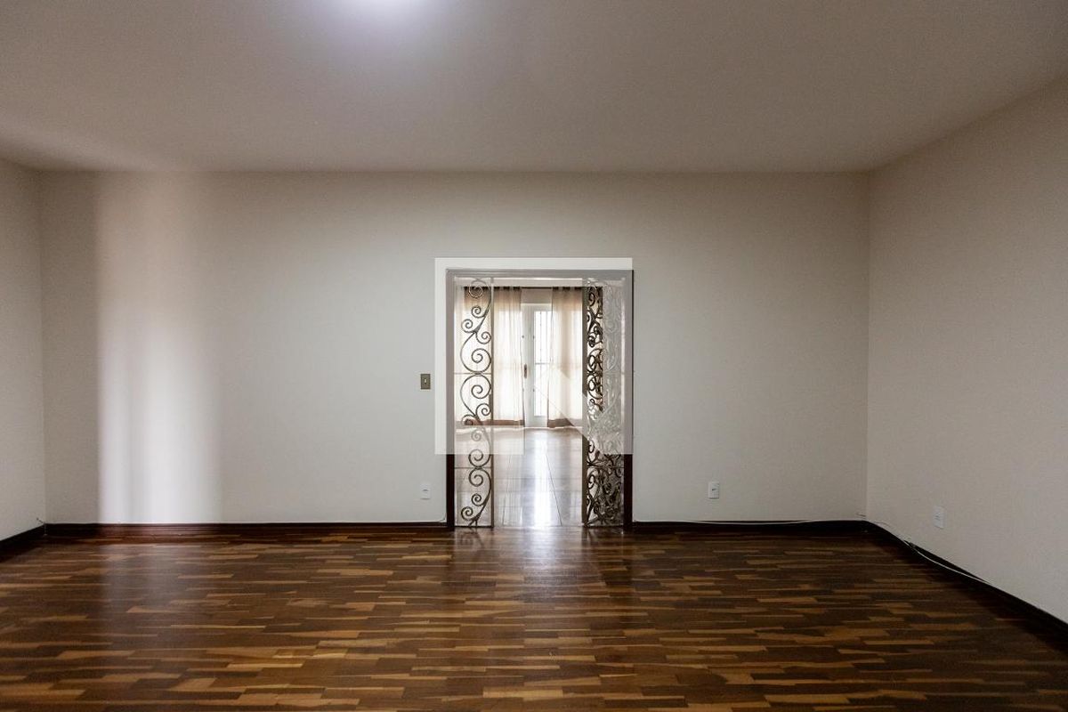 Casa à Venda - Mansões Santo Antônio, 6 Quartos,  500 m2 em , Campinas - sp | SoloBR