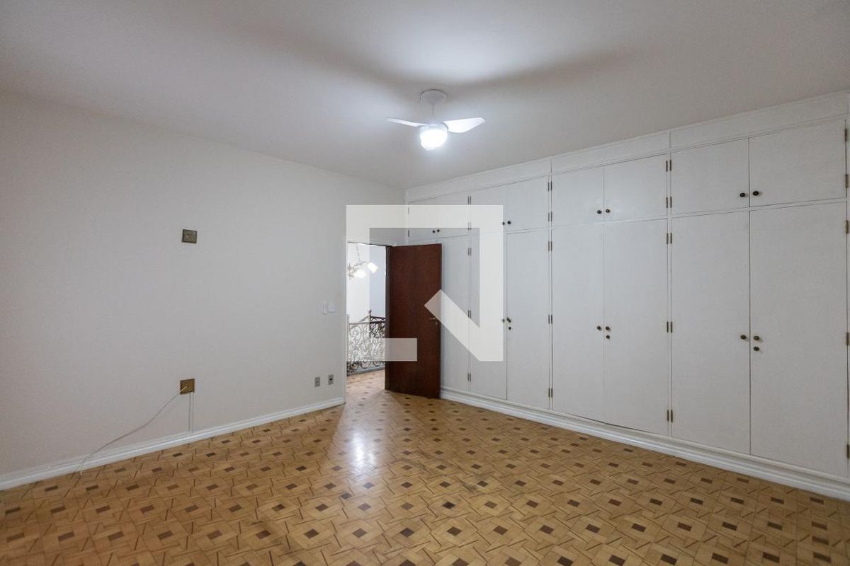 Casa à Venda - Mansões Santo Antônio, 6 Quartos,  500 m2 em , Campinas - sp | SoloBR