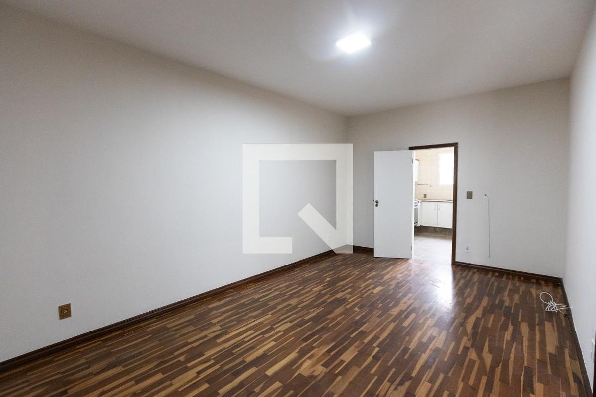 Casa à Venda - Mansões Santo Antônio, 6 Quartos,  500 m2 em , Campinas - sp | SoloBR