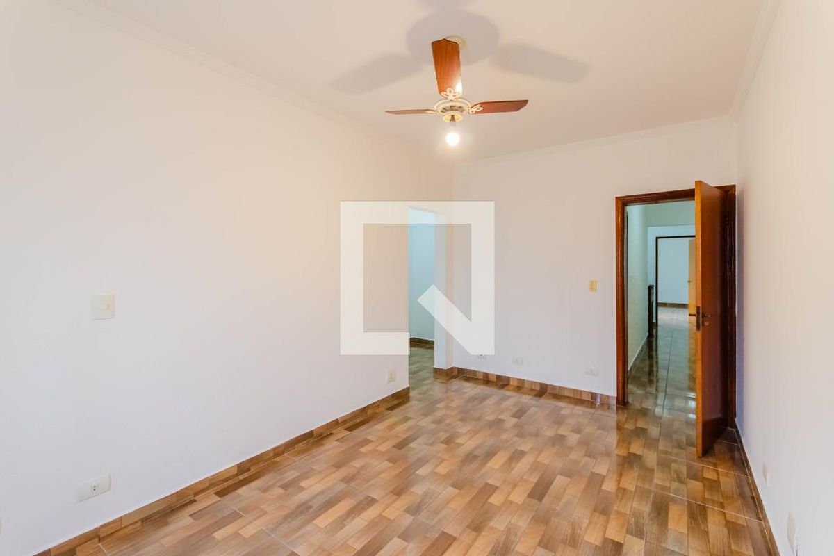 Casa, 4 quartos, 197 m² - Foto 44