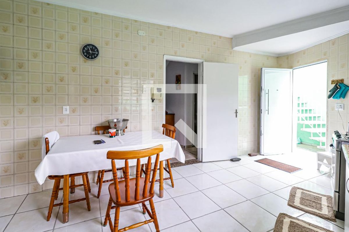 Casa, 3 quartos, 200 m² - Foto 74
