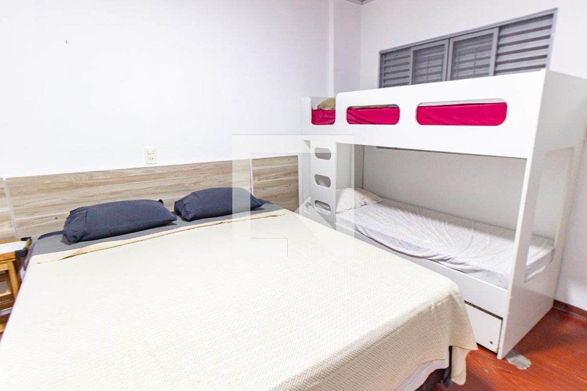 Casa, 4 quartos, 264 m² - Foto 47