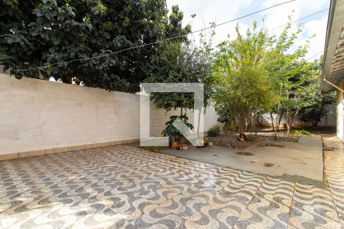 Casa à Venda - Barão Geraldo - Centro, 4 Quartos,  391 m2 em , Campinas - sp | SoloBR