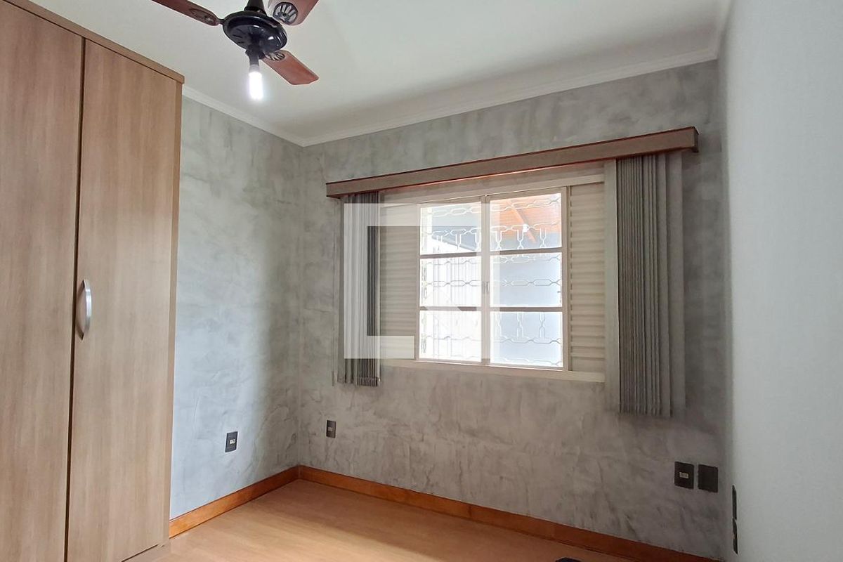 Casa à Venda - Mansões Santo Antônio, 4 Quartos,  315 m2 em , Campinas - sp | SoloBR