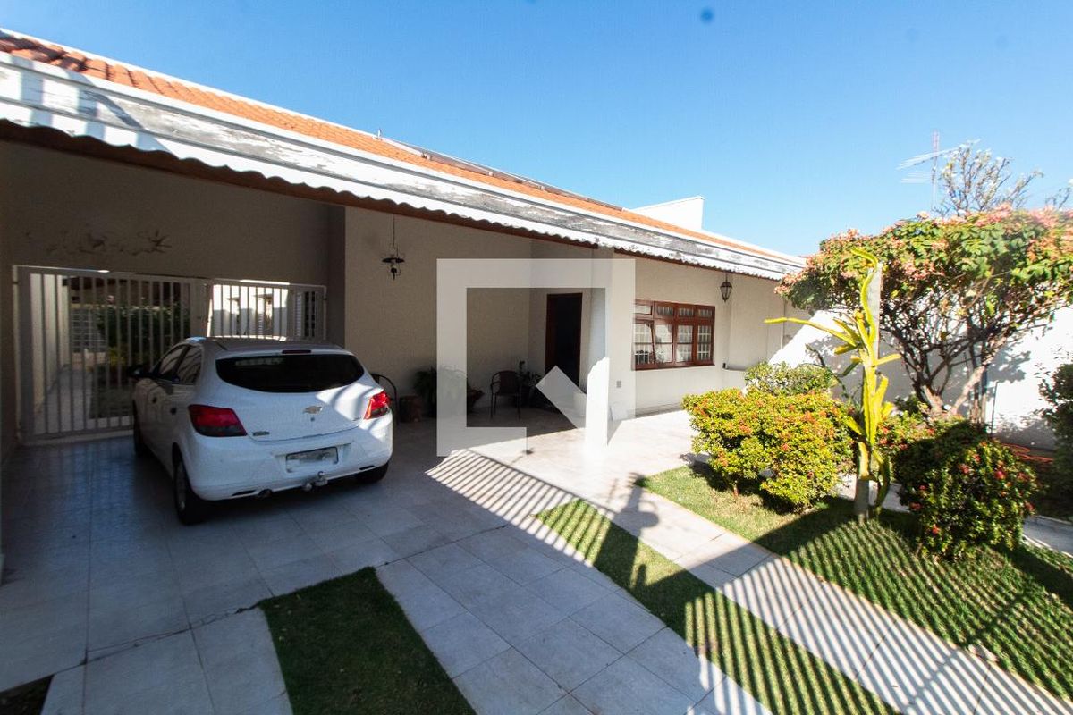 Casa à Venda - Mansões Santo Antônio, 4 Quartos,  315 m2 em , Campinas - sp | SoloBR